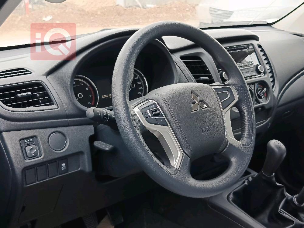 میتسوبیشی L200